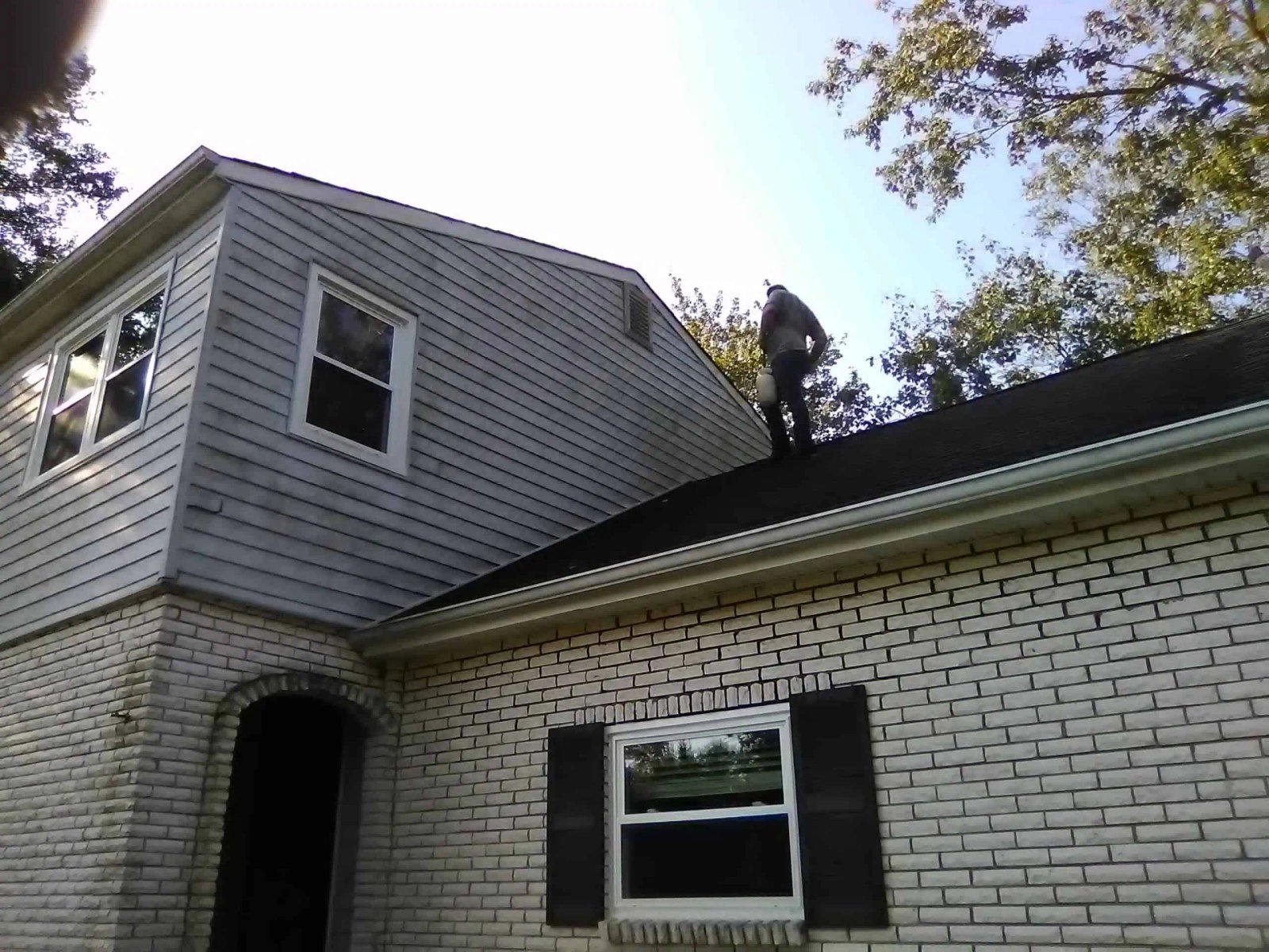 Exterior cleaning at a Northern Kentucky home